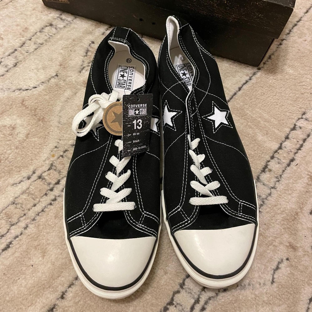 Black and White Men’s Converse